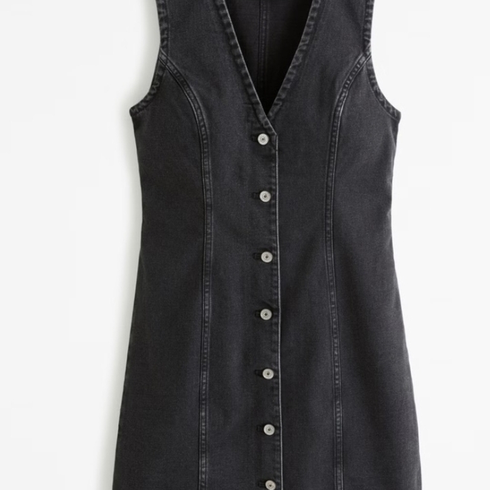 Abercrombie & Fitch Mara Vest Midi Dress